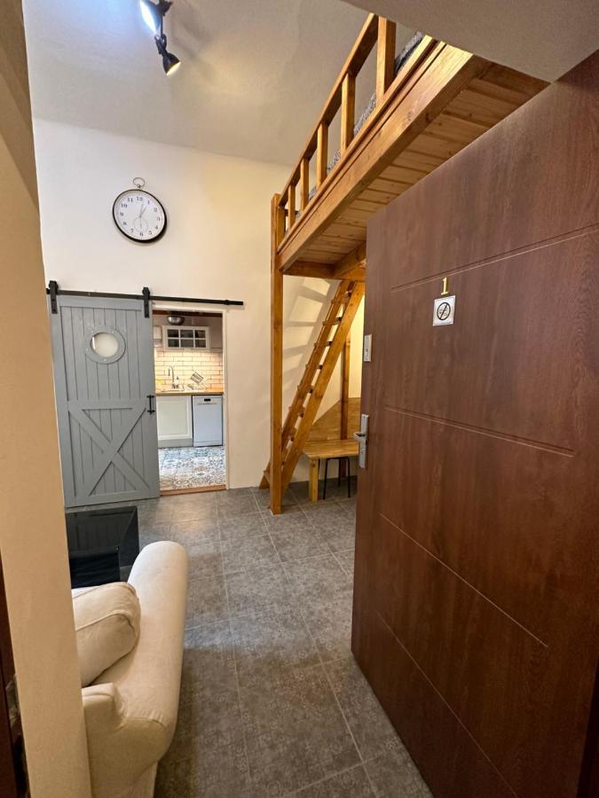 Cozy New Loft Apartment Prague