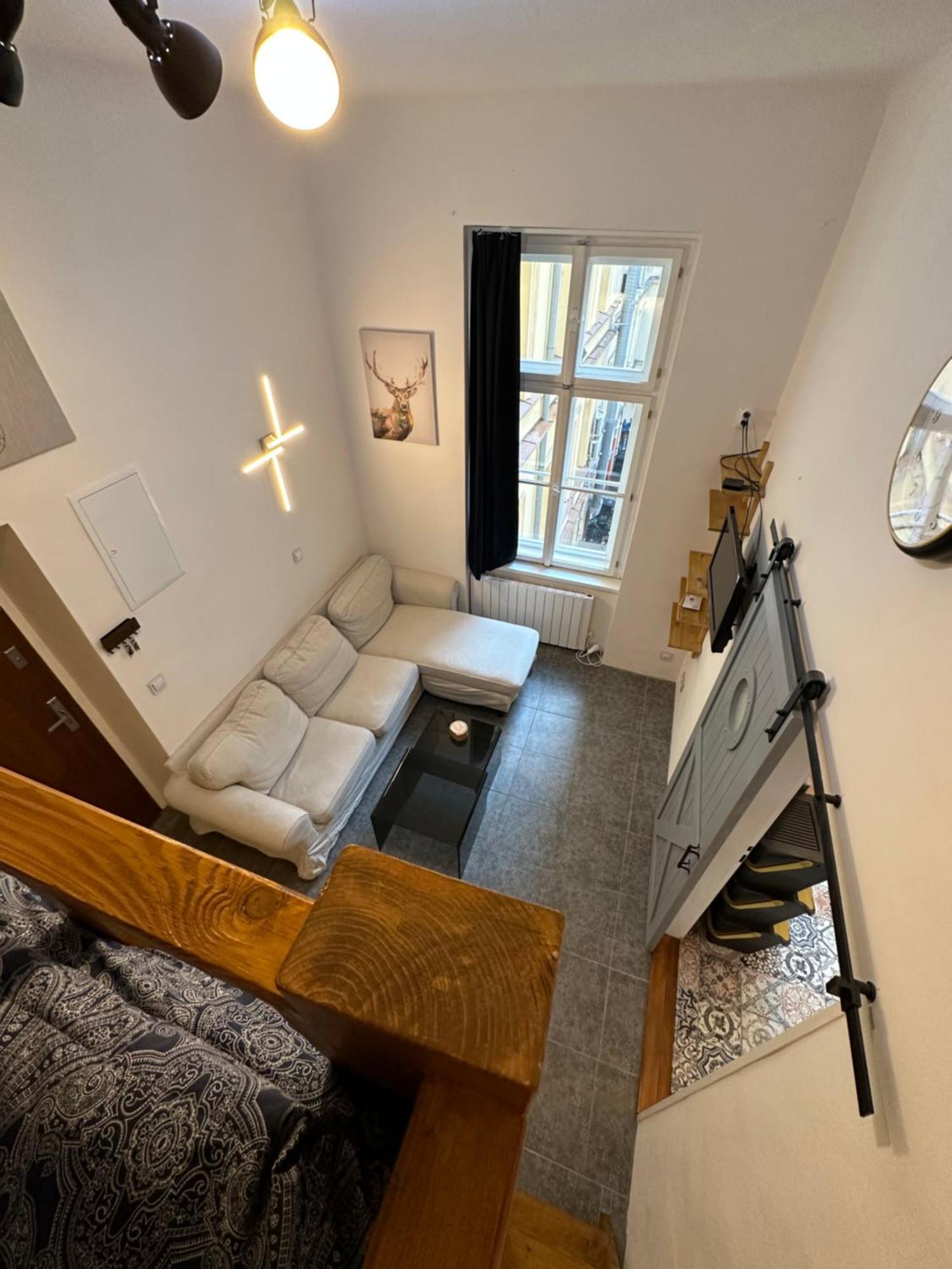 Appartement Cozy New Loft Praag